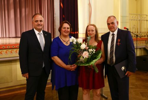Bundesverdienstkreuz-Korn3.jpg