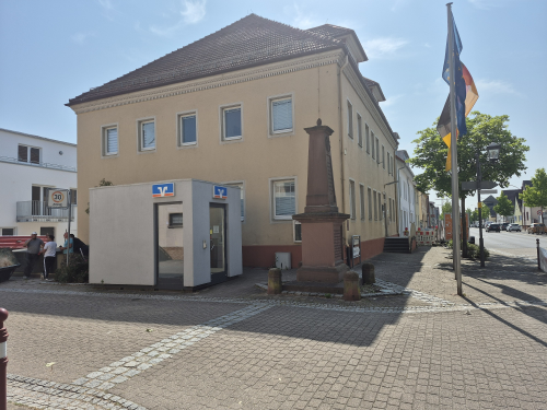 Ortsverwaltung Huttenheim