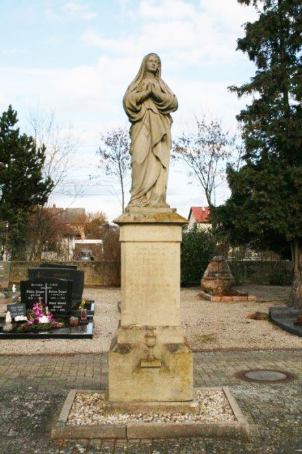 Madonnenstatue