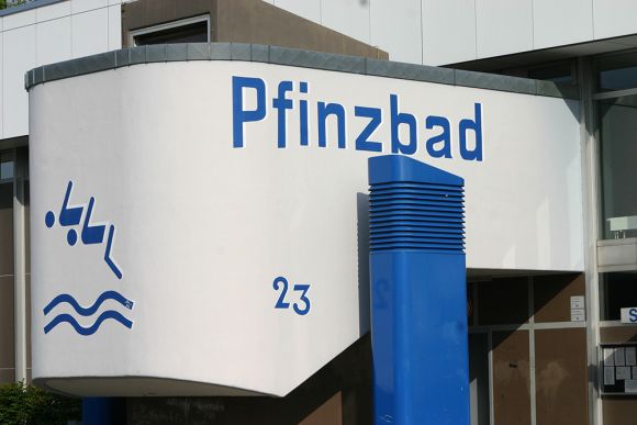 Foto des Eingangs des Pfinzbad