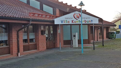 Eingang des Kindergarten "Villa Kunterbunt"